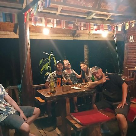 武吉拉旺 巴图卡帕尔旅馆酒店 外观 照片