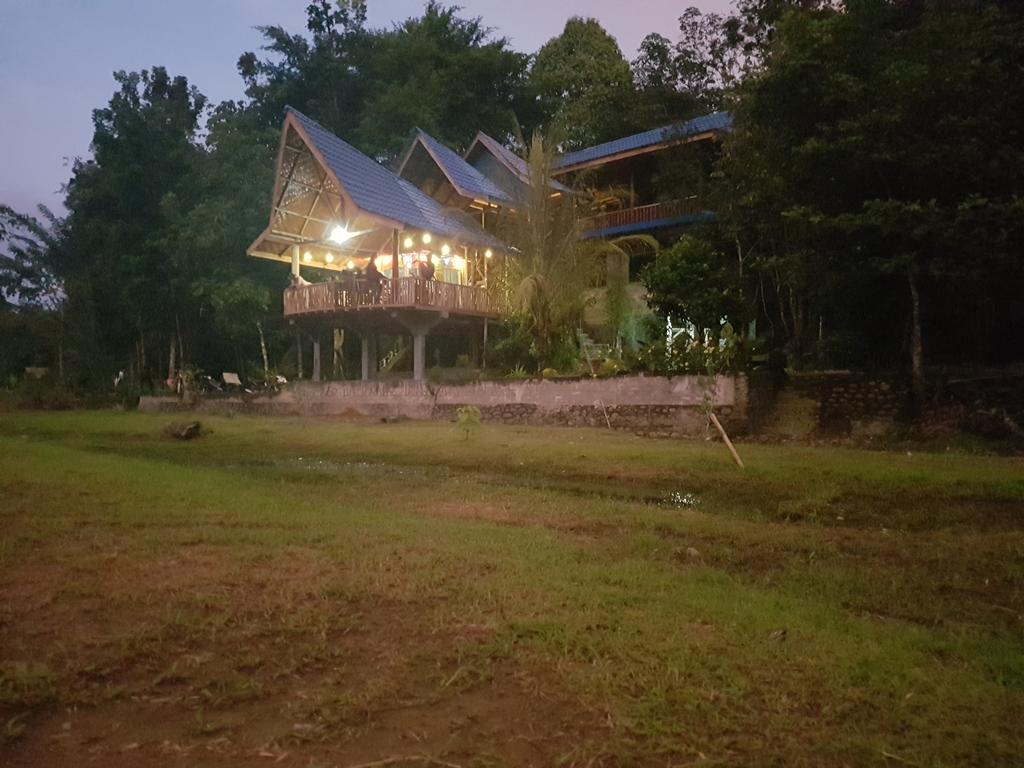 武吉拉旺 巴图卡帕尔旅馆酒店 外观 照片